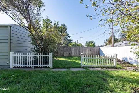 1202 4th St N, Bismarck, ND 58501 photo 31