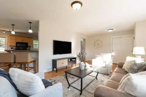 1202 4th St N, Bismarck, ND 58501 photo 5