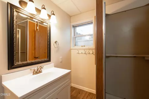 1202 4th St N, Bismarck, ND 58501 photo 24