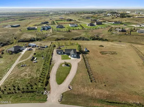 View/Area - 14006 Prairie Ln, Williston, ND 58801 photo 6 of 10