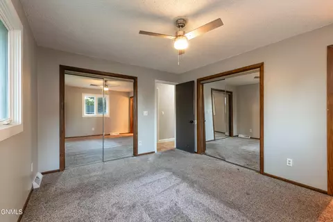 1227 Pocatello Dr, Bismarck, ND 58504 photo 18
