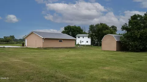 8900 Willow Rd N, Mandan, ND 58554 photo 20