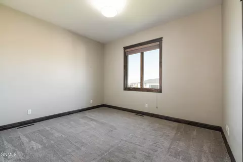 1213 Round Top Rd, Bismarck, ND 58503 photo 26