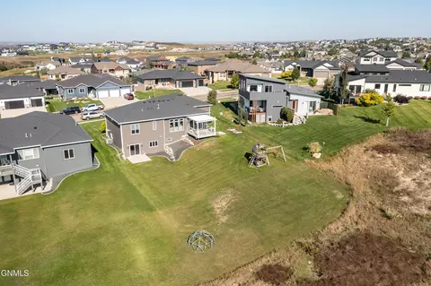 1213 Round Top Rd, Bismarck, ND 58503 photo 46