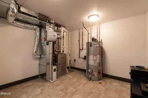 1213 Round Top Rd, Bismarck, ND 58503 photo 40