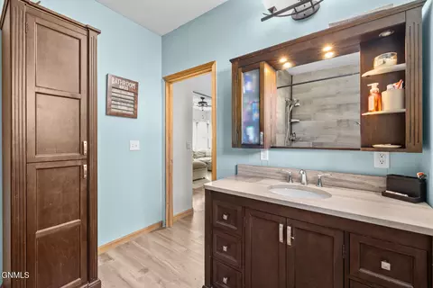 414 W Broadway, Williston, ND 58801 photo 13