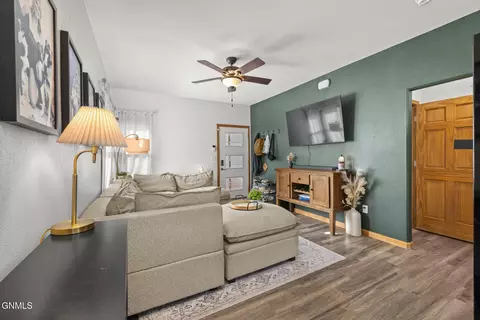 414 W Broadway, Williston, ND 58801 photo 7