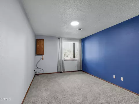 Bedroom - 435 Brandon Dr E, Bismarck, ND 58503 photo 5 of 7