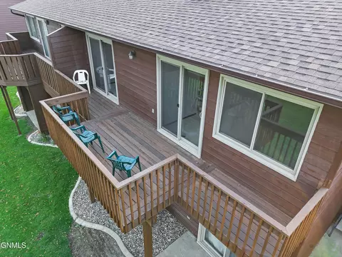 Exterior - 435 Brandon Dr E, Bismarck, ND 58503 photo 9 of 12