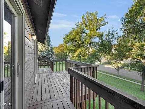 Exterior - 435 Brandon Dr E, Bismarck, ND 58503 photo 6 of 12