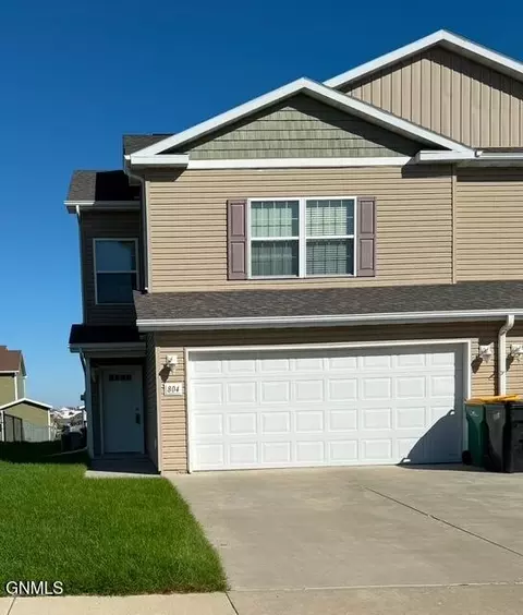 804 Bremner Ave, Bismarck, ND 58503