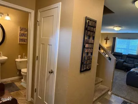 Entry Way - 810 Bremner Ave, Bismarck, ND 58503 photo 1 of 2