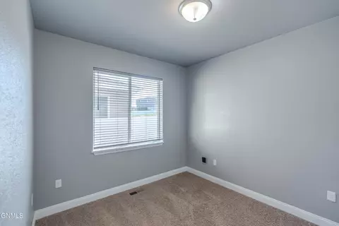Bedroom - 809 Canada Ave, Bismarck, ND 58501 photo 1 of 6