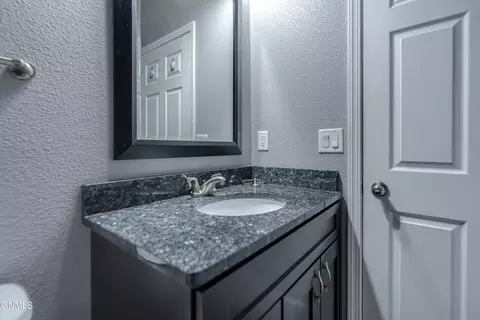 Bath - 809 Canada Ave, Bismarck, ND 58501 photo 1 of 5