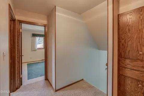 213 Redstone Dr, Bismarck, ND 58503 photo 24