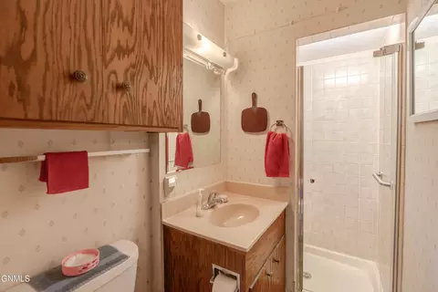 213 Redstone Dr, Bismarck, ND 58503 photo 32