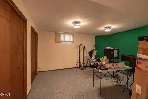 213 Redstone Dr, Bismarck, ND 58503 photo 50