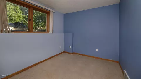 418 Munich Dr, Bismarck, ND 58504 photo 36