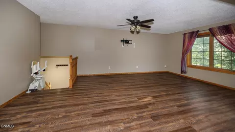 418 Munich Dr, Bismarck, ND 58504 photo 20