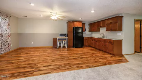418 Munich Dr, Bismarck, ND 58504 photo 28