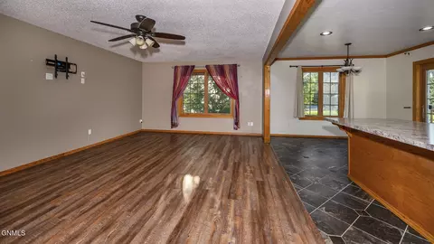 418 Munich Dr, Bismarck, ND 58504 photo 13