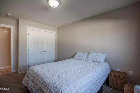 5524 Normandy St, Bismarck, ND 58503 photo 12