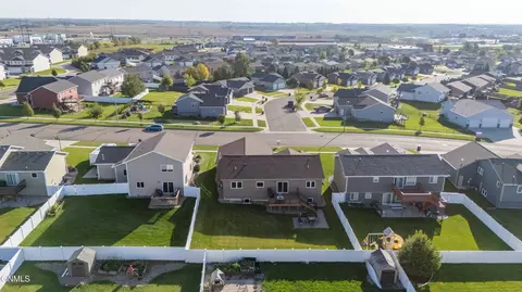 5524 Normandy St, Bismarck, ND 58503 photo 26