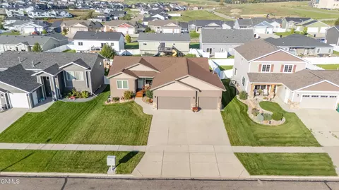 5524 Normandy St, Bismarck, ND 58503 photo 27