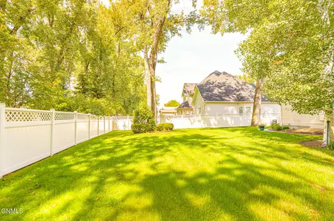 328 Napa Loop, Bismarck, ND 58504 photo 57