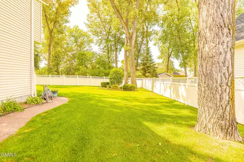 328 Napa Loop, Bismarck, ND 58504 photo 54