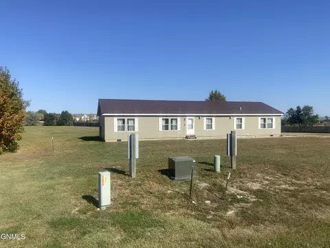 14025 Lakeview Dr, Williston, ND 58801 photo 38