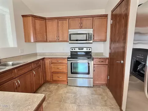 2900 Belgian Bnd SE, Mandan, ND 58554 photo 3