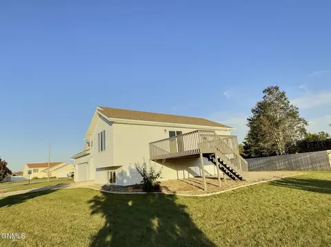 2900 Belgian Bnd SE, Mandan, ND 58554 photo 34