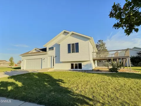 2900 Belgian Bnd SE, Mandan, ND 58554 photo 37