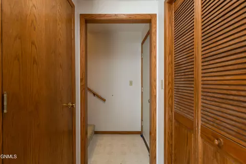 Entry Way - 1520 Cimarron Dr, Bismarck, ND 58503 photo 3 of 3