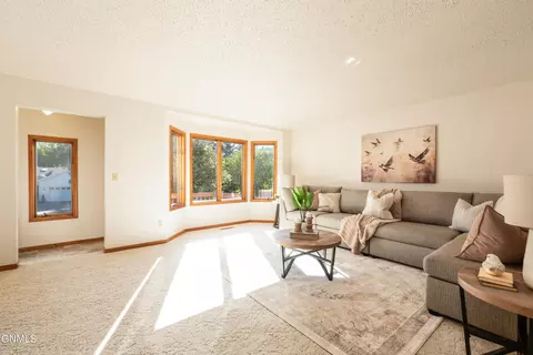 Living - 1520 Cimarron Dr, Bismarck, ND 58503 photo 3 of 3
