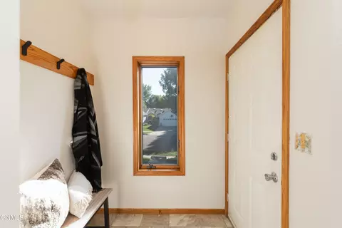Entry Way - 1520 Cimarron Dr, Bismarck, ND 58503 photo 1 of 3