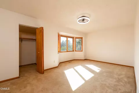 Bedroom - 1520 Cimarron Dr, Bismarck, ND 58503 photo 3 of 4