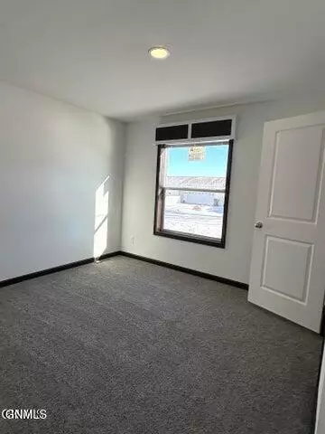 1520 46th St W, Williston, ND 58801 photo 24