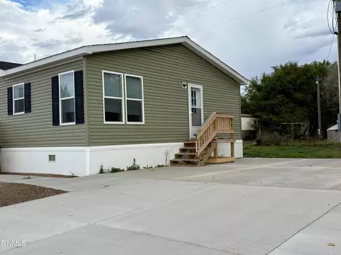 1528 46th St W, Williston, ND 58801 photo 6