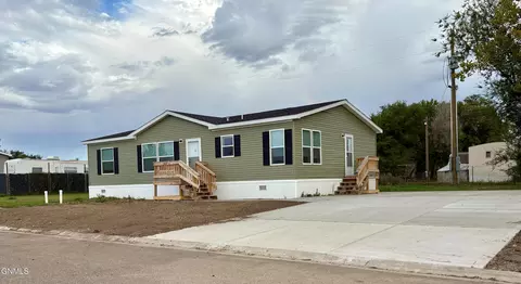 1528 46th St W, Williston, ND 58801