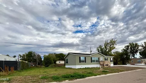 1528 46th St W, Williston, ND 58801 photo 3