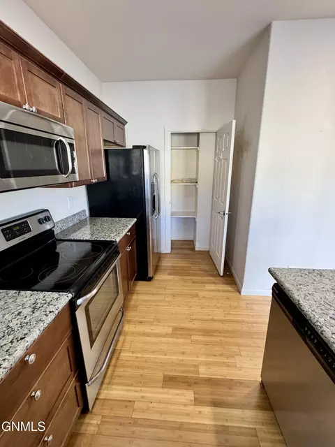 Kitchen - 5801 Victoria Ave, Williston, ND 58801 photo 4 of 7