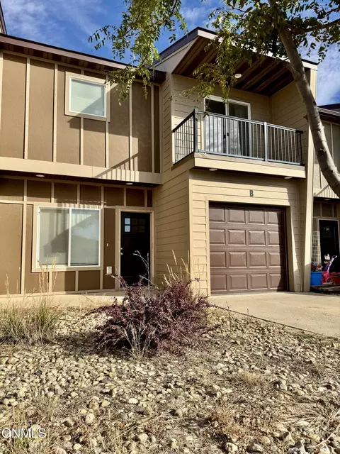 5801 Victoria Ave, Williston, ND 58801
