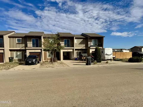 Exterior - 5801 Victoria Ave, Williston, ND 58801 photo 1 of 7