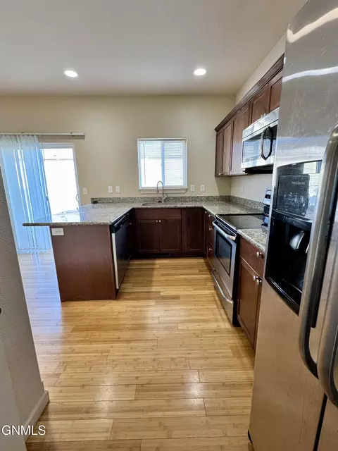 Kitchen - 5801 Victoria Ave, Williston, ND 58801 photo 5 of 7