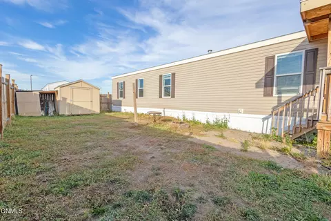 2202 35th Ter W, Williston, ND 58801 photo 6