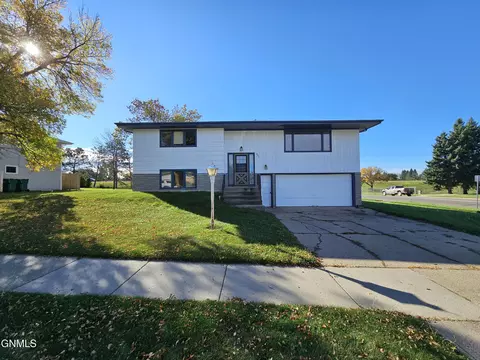 401 E Interstate Ave E, Bismarck, ND 58503