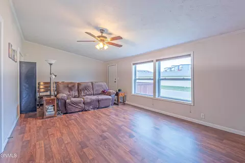 1405 48th St W, Williston, ND 58801 photo 12