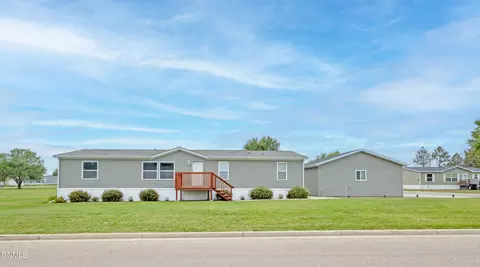 1405 48th St W, Williston, ND 58801